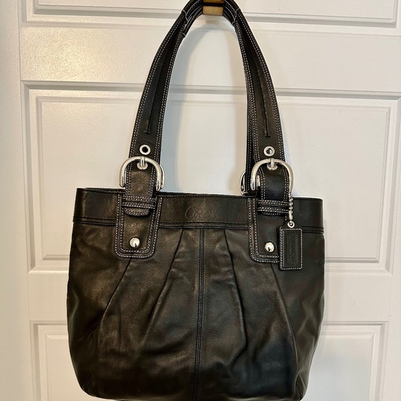 BLACK LEATHER COACH BAG - Picture 1 of 4
